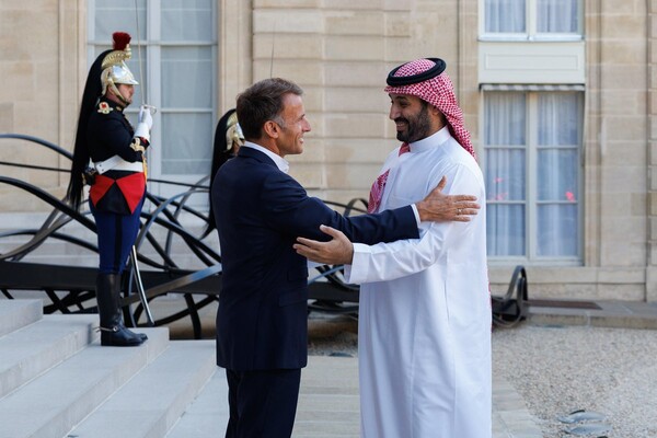 French PresidentAnnounces Manga Theme Park
